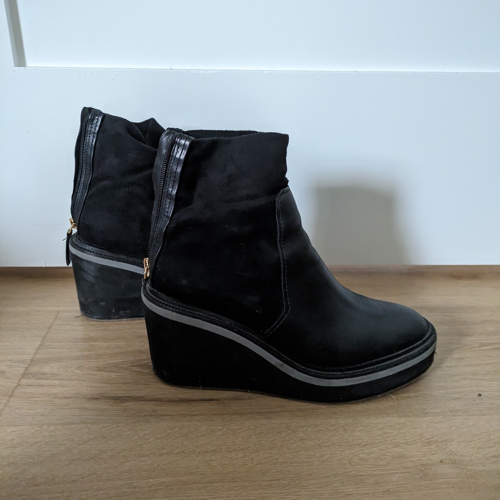 Louise et Cie Black Ankle Boots